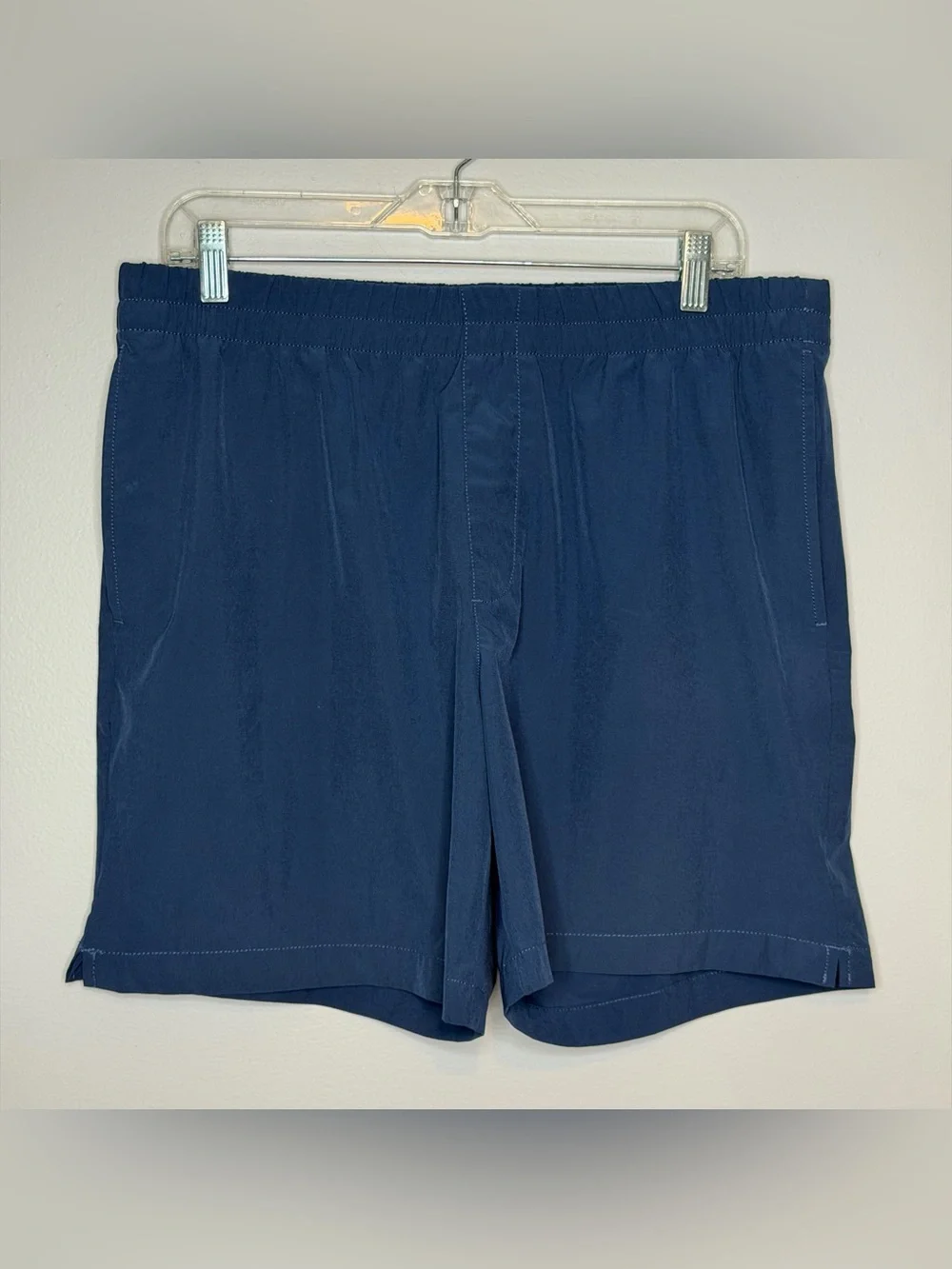 Banana Republic Elastic Waist Hybrid Short Niagara Navy Men’s Large